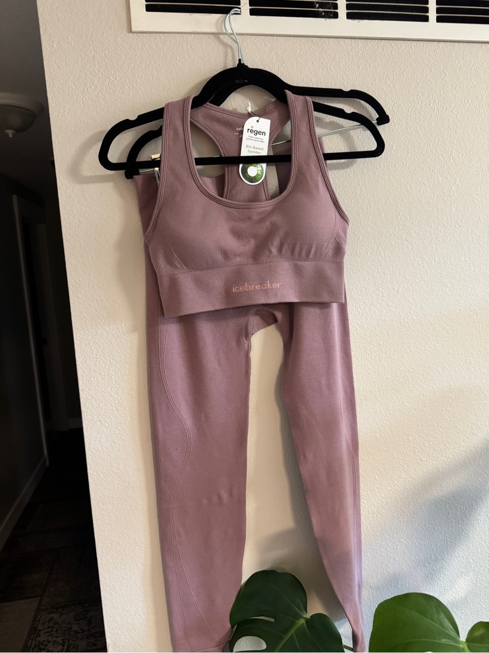 Icebreaker Mauve Seamless Zoneknit merino Leggings and racer back bra NWT
